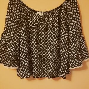 BoHo Black and Cream Patterned Top